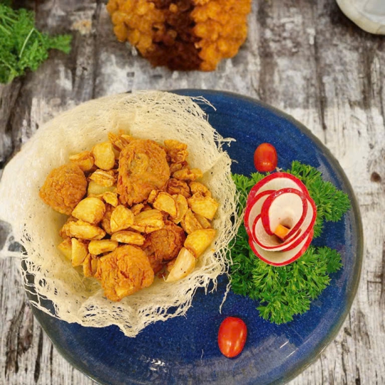 Sườn heo sóc muối tỏi